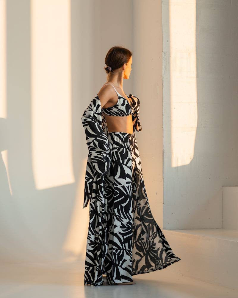 Cassandra Linen Resort Set Dark