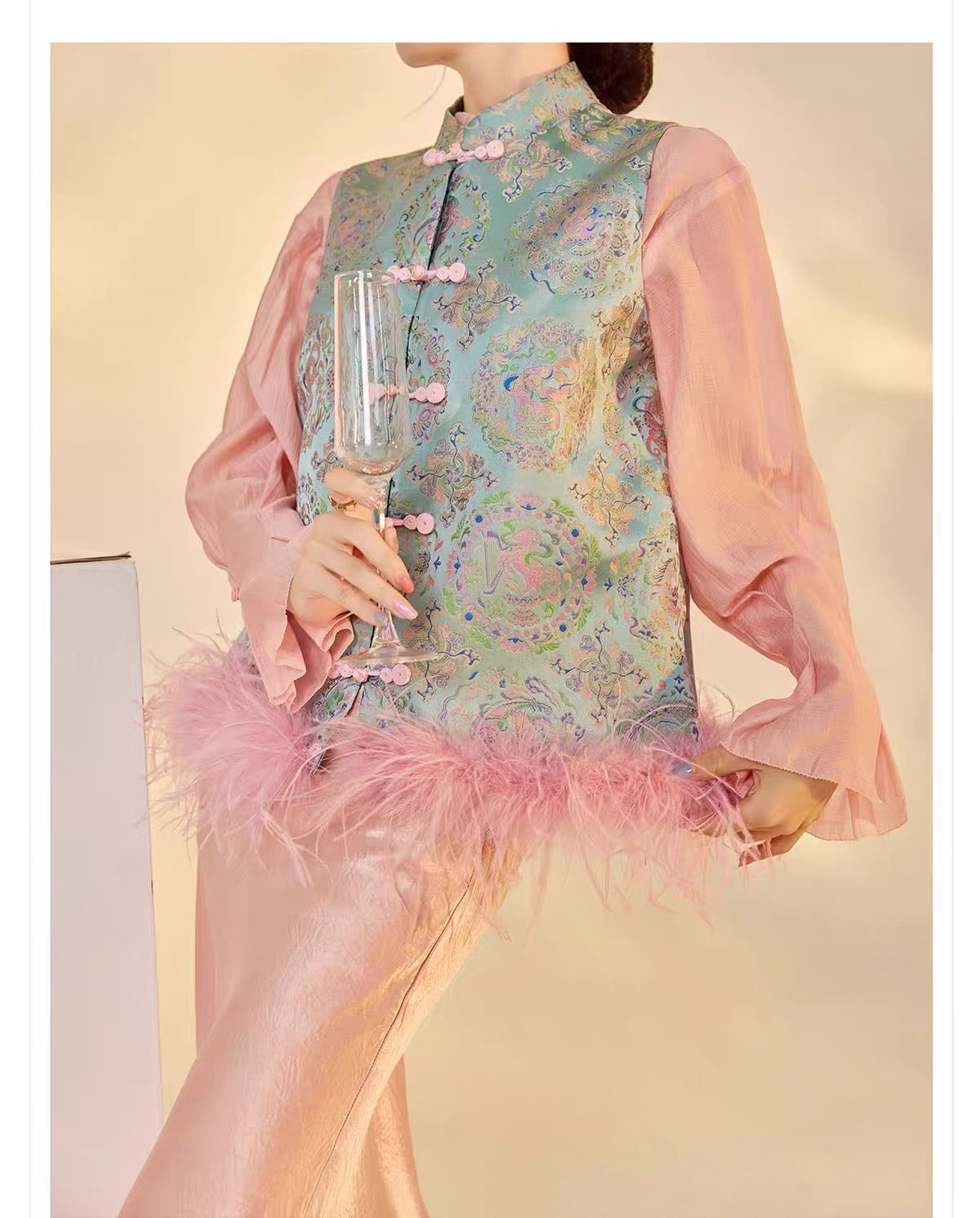 Pastel Jacquard Feather Trim Vest