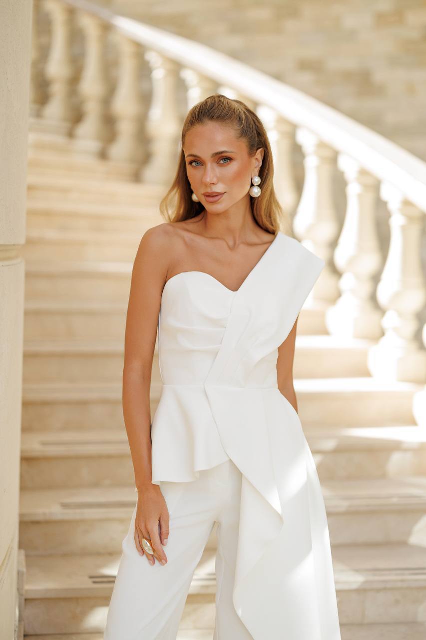 Jasmin One-Shoulder Basque Suit Set