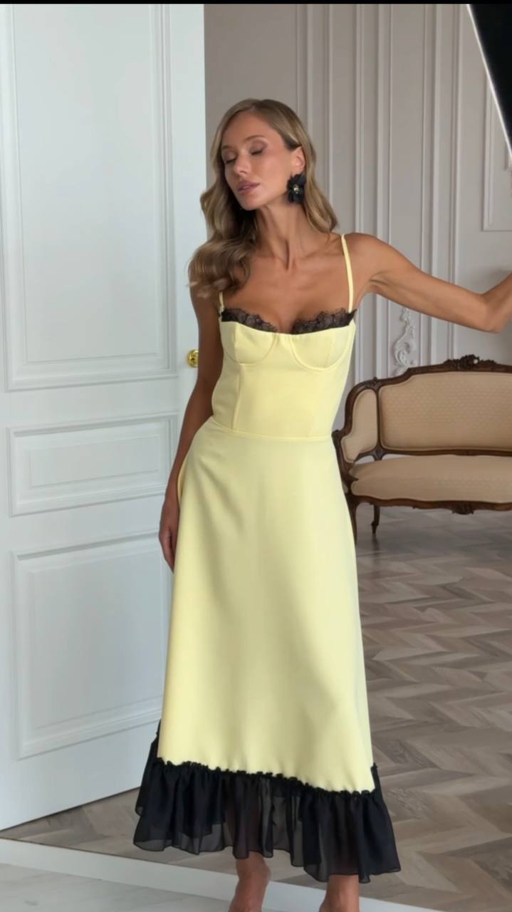 Amelie Lace Midi Dress Lemon