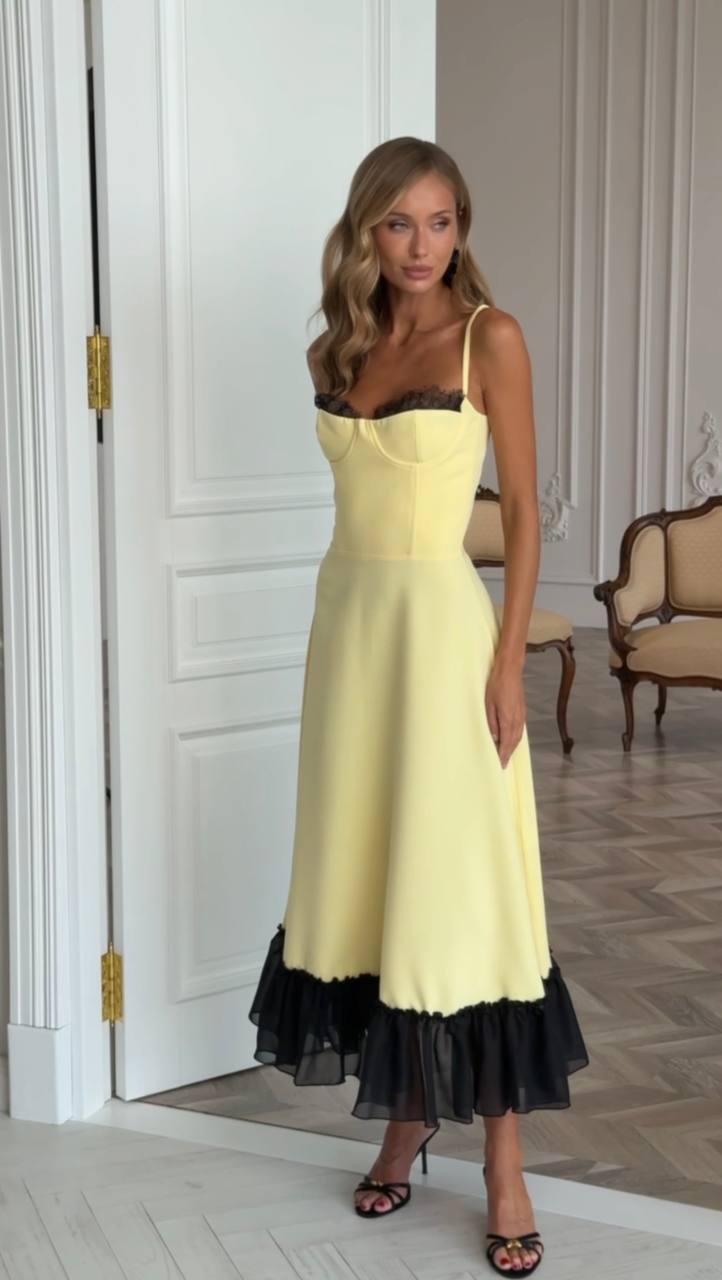 Amelie Lace Midi Dress Lemon
