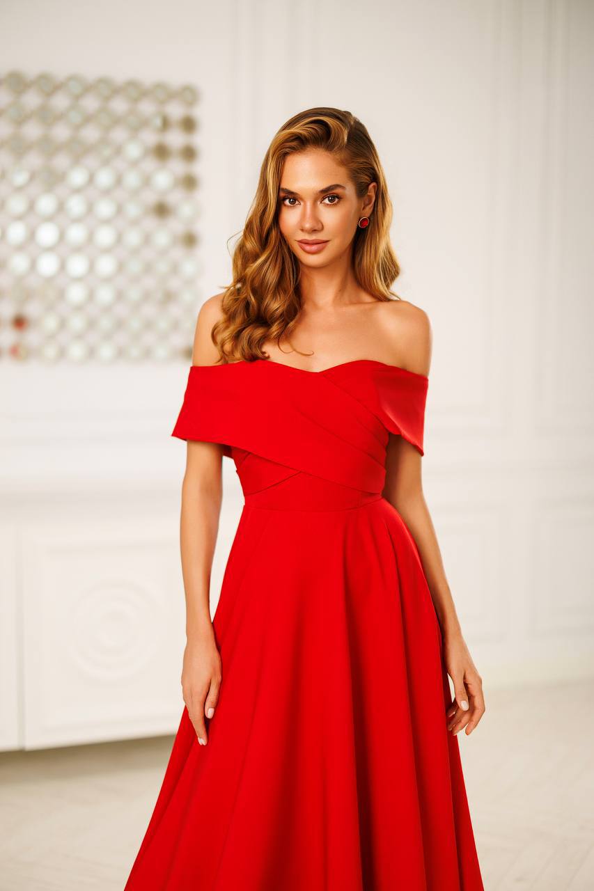 Elara Off-Shoulder Midi Dress