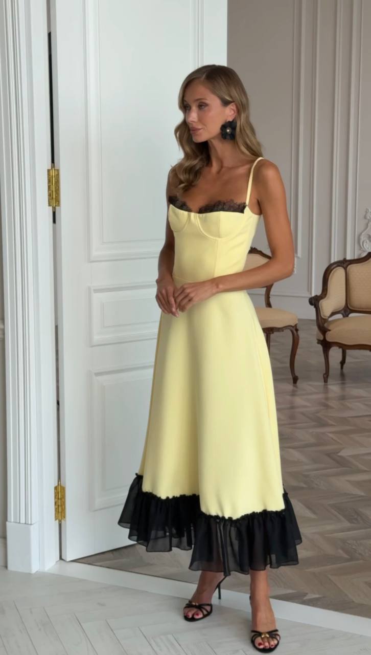 Amelie Lace Midi Dress Lemon