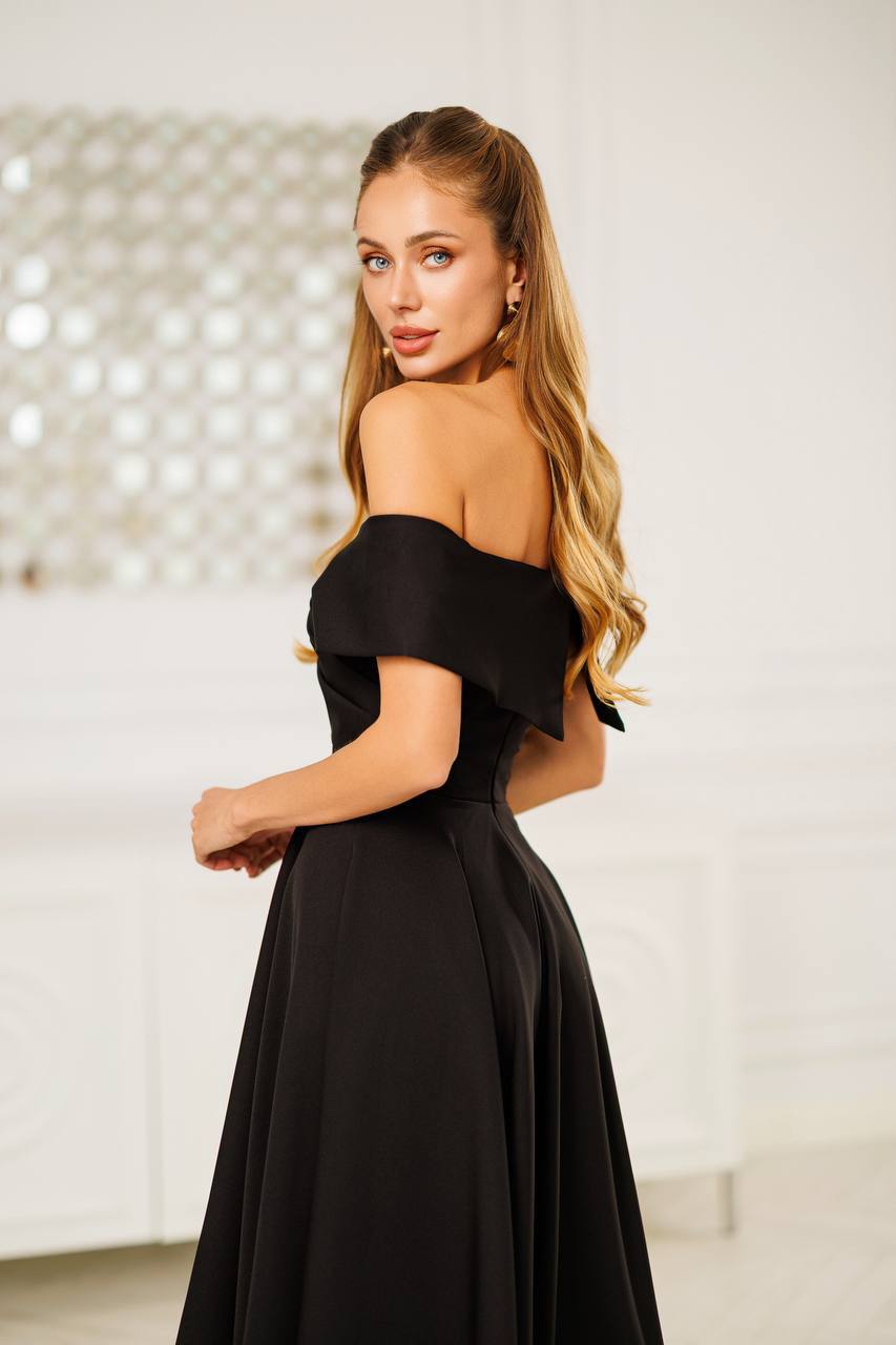 Elara Off-Shoulder Midi Dress