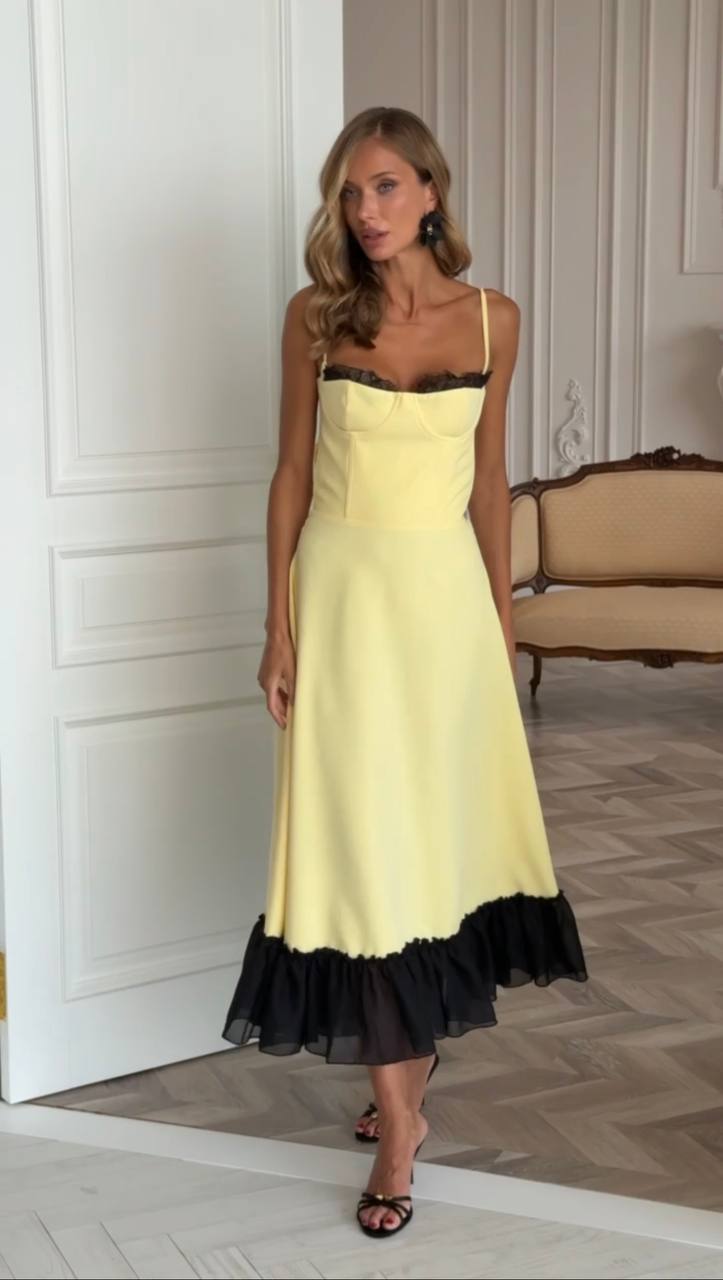 Amelie Lace Midi Dress Lemon